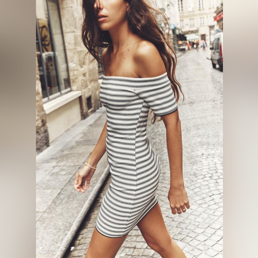 ZARA SHORT STRETCH KNIT MINI DRESS